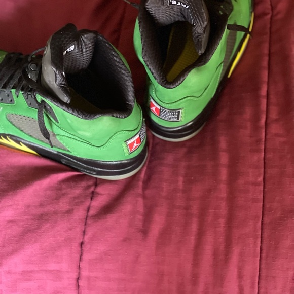 Oregon 5s - Picture 2 of 3